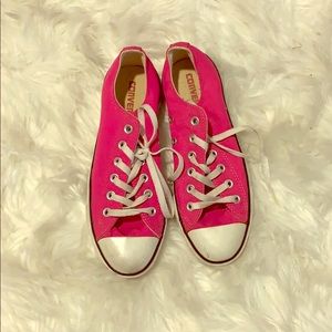 Women’s hot pink Converse
